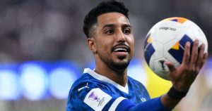 الرائد السعودي يضم الجزائري يسري بوزوق