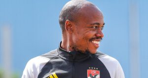 عطية الله لاعب الأهلي يجري "جراحة ناجحة" في عظام الوجه