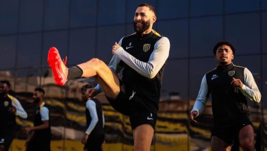 شاهد.. الهلال يدك شباك العروبة بخماسية ويقفز للصدارة
