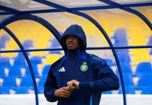 قرار إيقاف سيماكان يربك حسابات مدرب النصر قبل مباراة الاتفاق