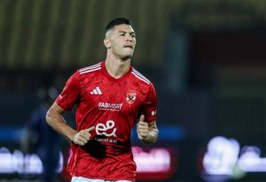 الإصابة تضرب أشرف داري مع الأهلي وتهدد مشاركته مع المنتخب المغربي