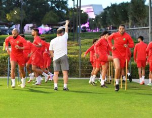 عناصر بين المنزلتين.. اختيارات معلقة داخل المنتخب المغربي