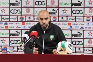 جدال بين الركراكي وصحافي حول غياب الحلول الهجومية لدى المنتخب المغربي