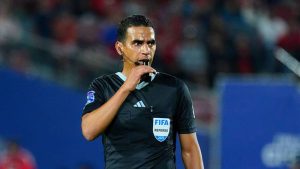 مونديال الشباب .. طاقم تحكيم مغربي لقيادة مباراة منتخب الأرجنتين والمكسيك