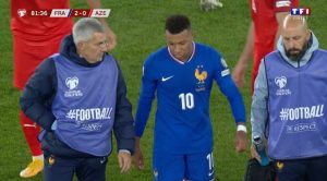 الإصابة تضرب كيليان مبابي مع المنتخب الفرنسي