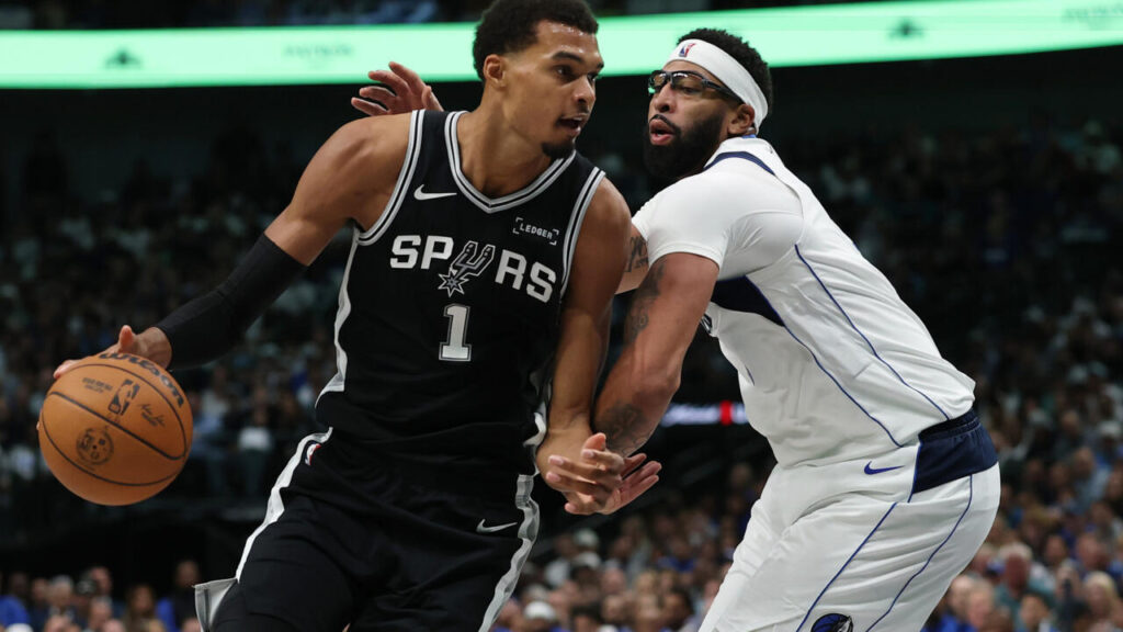 فضيحة تهز الـNBA.. الـFBI يعتقل مدرب ولاعبين بتهم مراهنات غير قانونية