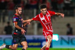 الفتح الرياضي يفوز على أولمبيك آسفي في البطولة الاحترافية الفتح الرياضي يفوز على أولمبيك آسفي في البطولة الاحترافية