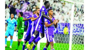 سفيان وحسين رحيمي يقودان العين للفوز في مباراة ودية