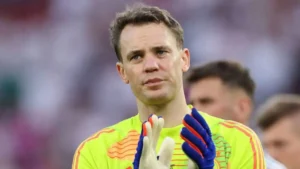 مانويل نوير يرفض العودة للمنتخب الألماني ويكشف موقفه من الإعتزال