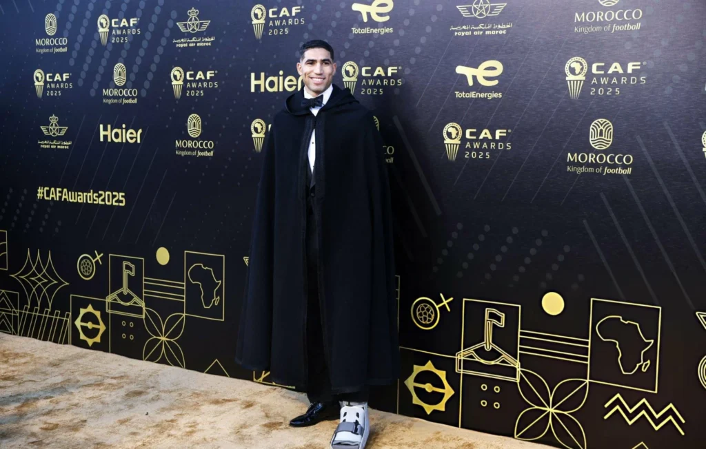 حفيظ دراجي يهنئ حكيمي بعد تتويجه بجائزة أفضل لاعب إفريقي 2025