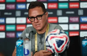 بنهاشم يكشف خطة الوداد لإيقاف المنافس الكيني في كأس الكونفدرالية