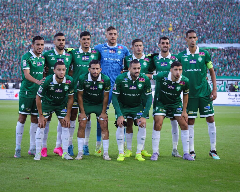 الرجاء الرياضي يكشف برنامج معسكره الإعدادي بالسعودية