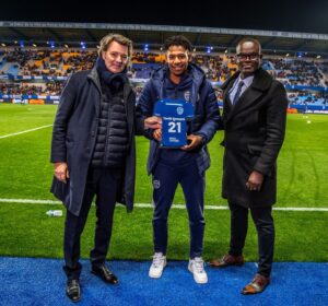 نجم مغربي يتوج بجائزة لاعب الشهر مع تروا الفرنسي