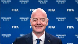 إنفانتينو يصل إلى الرباط لحضور نهائي مونديال الناشئات