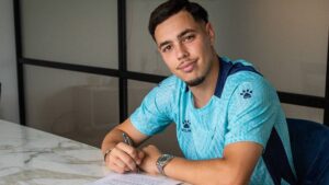 واتفورد يعلن عودة نجمه المغربي إلى الجاهزية الكاملة