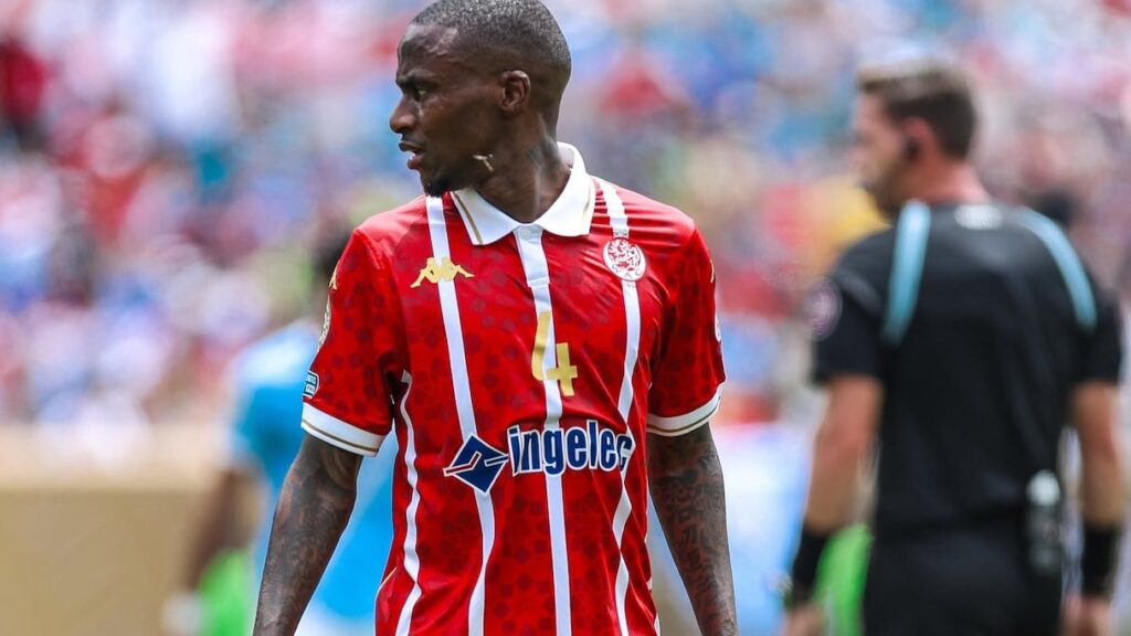 الوداد يستعيد خدمات لورش قبل موقعة حسنية أكادير