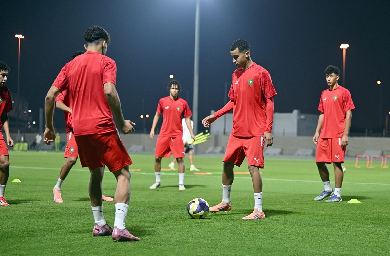 عبد الله وزان يعود للتدريبات مع المنتخب المغربي استعدادًا لمباراة ثمن النهائي