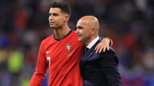 مارتينيز يدافع عن رونالدو : البطاقة الحمراء غير مستحقة واستفزازات سبقت القرار