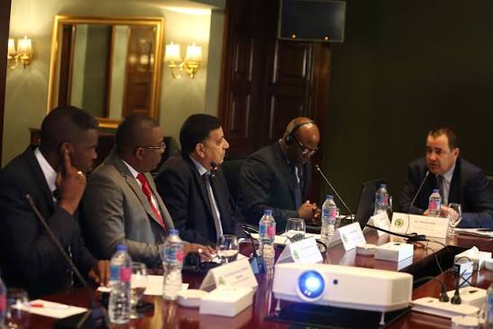 تنسيق مكثف بين الكاف واللجنة المنظمة لرفع جاهزية المدن المستضيفة لـ CAN 2025