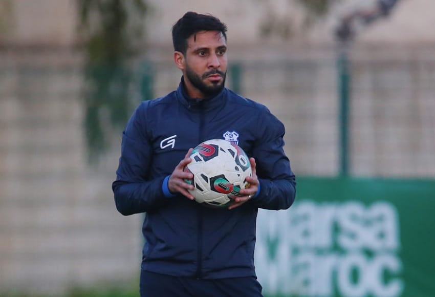 محسن متولي يكشف منعه من التداريب داخل اتحاد طنجة