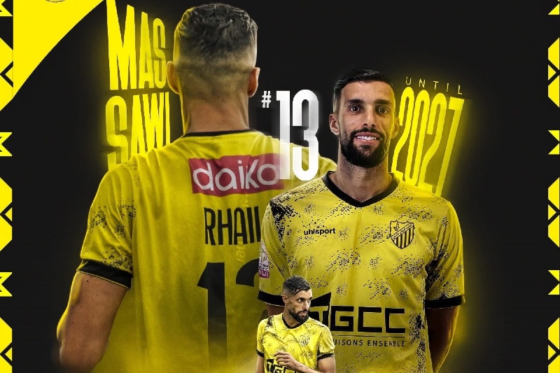 المغرب الفاسي يعلن رسمياً تمديد عقد مدافعه عادل الرحيلي