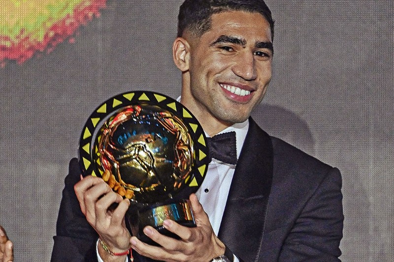 حكيمي ضمن قائمة المرشحين لجائزة (غلوب سوكر) لأفضل لاعب في العالم 2025