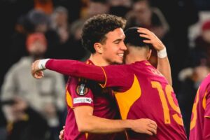 إشادة واسعة من روما بعد تألق نائل العيناوي أوروبياً