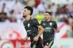 ثنائي مغربي يقود الوكرة لتعادل مثير أمام الشمال في الدوري القطري