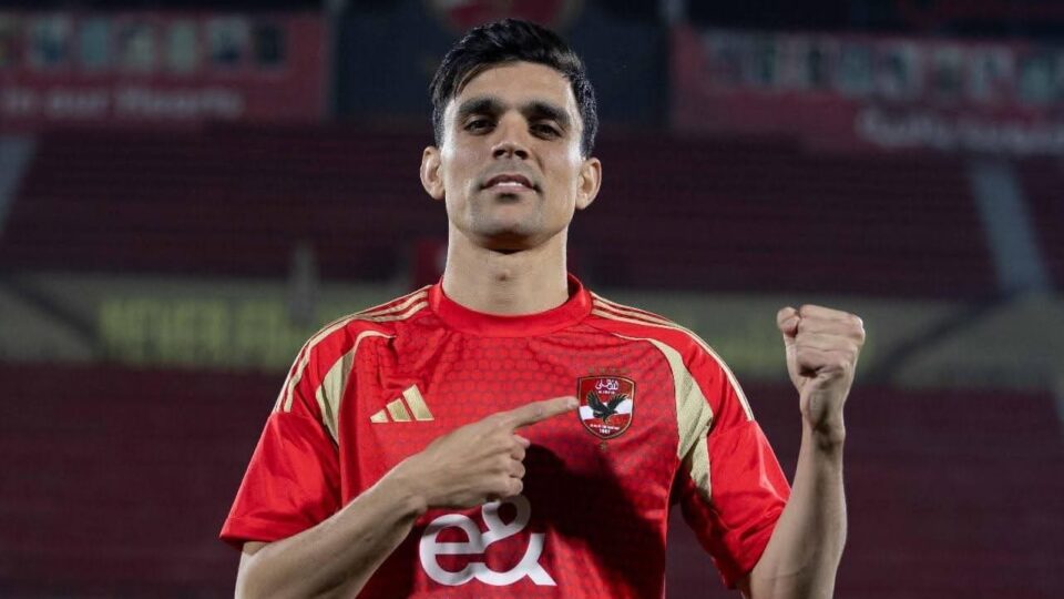 طبيب الأهلي يكشف آخر تطورات إصابة بن شرقي بعد مباراة الجيش الملكي