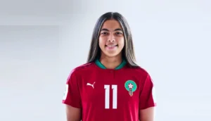 من الجيش الملكي إلى منصة الكاف… المدني تحصد لقب أفضل لاعبة شابة