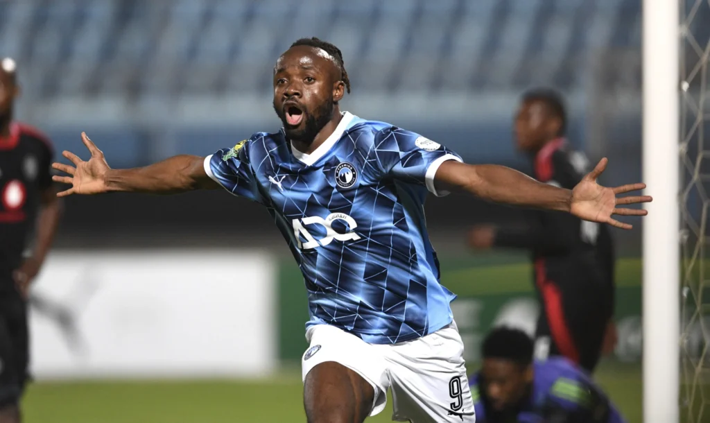 فيستون مايلي.. أفضل لاعب داخل القارة الإفريقية في حفل الكاف بالرباط