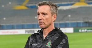 سانتوس يكشف التشكيلة الرسمية للجيش الملكي أمام الفتح الرياضي