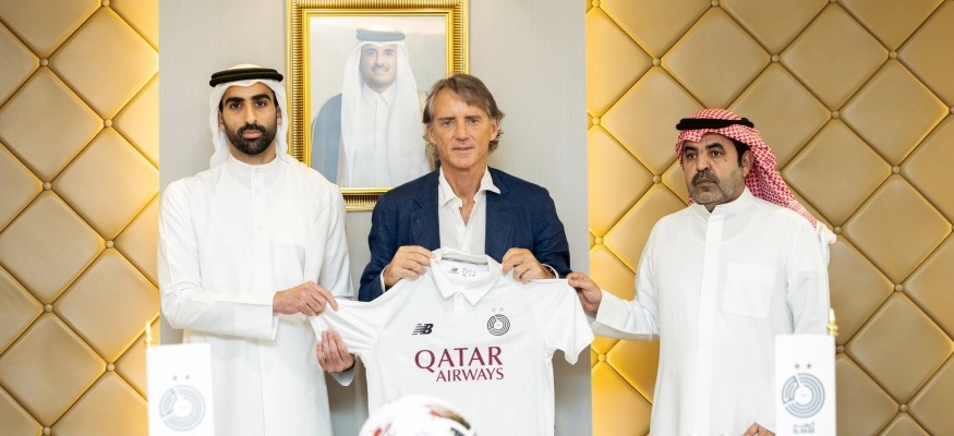 السد القطري يعلن تعاقده مع المدرب الإيطالي روبرتو مانشيني