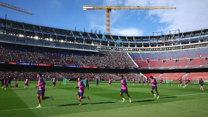 برشلونة يستعد لمواجهة تشيلسي في دوري أبطال أوروبا وسط أجواء احتفالية استثنائية في كامب نو