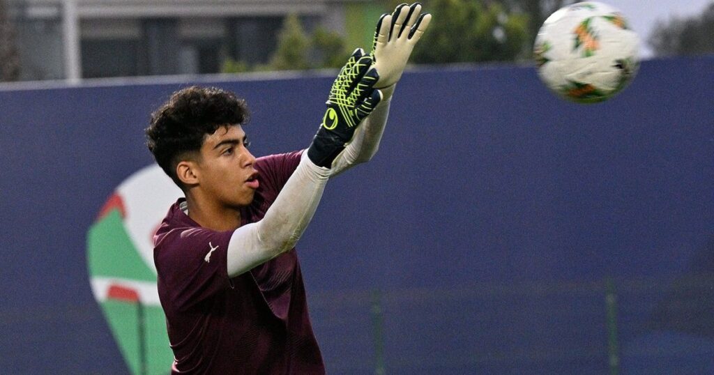 بلعروش: الفوز بركلات الترجيح حافز كبير للحراس وسعيد بتحقيقه