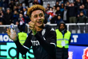 إلياس بنصغير يكشف سر نجاحه في ليفركوزن