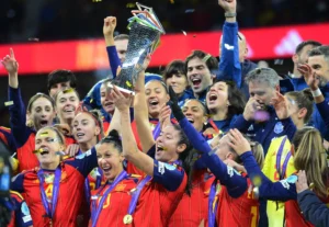 سيدات إسبانيا يحسمن النهائي بثلاثية ويظفرن باللقب القاري للعام الثاني توالياً