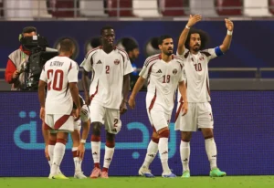 قطر تعتذر لجماهيرها بعد التعادل المؤلم مع سوريا في كأس العرب