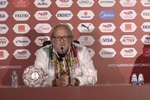 مدرب مالي يشيد بالمغرب ويؤكد طموح الفوز على "أسود الأطلس"