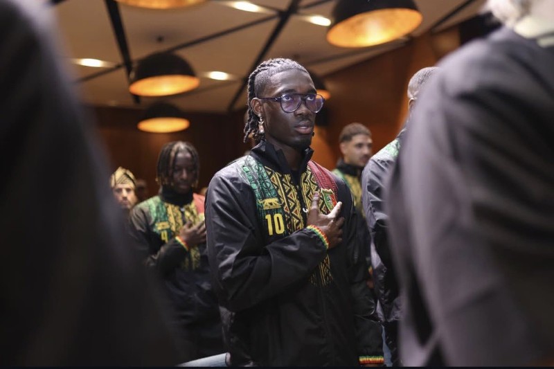 بيسوما مهدد بالغياب عن مباراة مالي والمغرب في إفريقيا