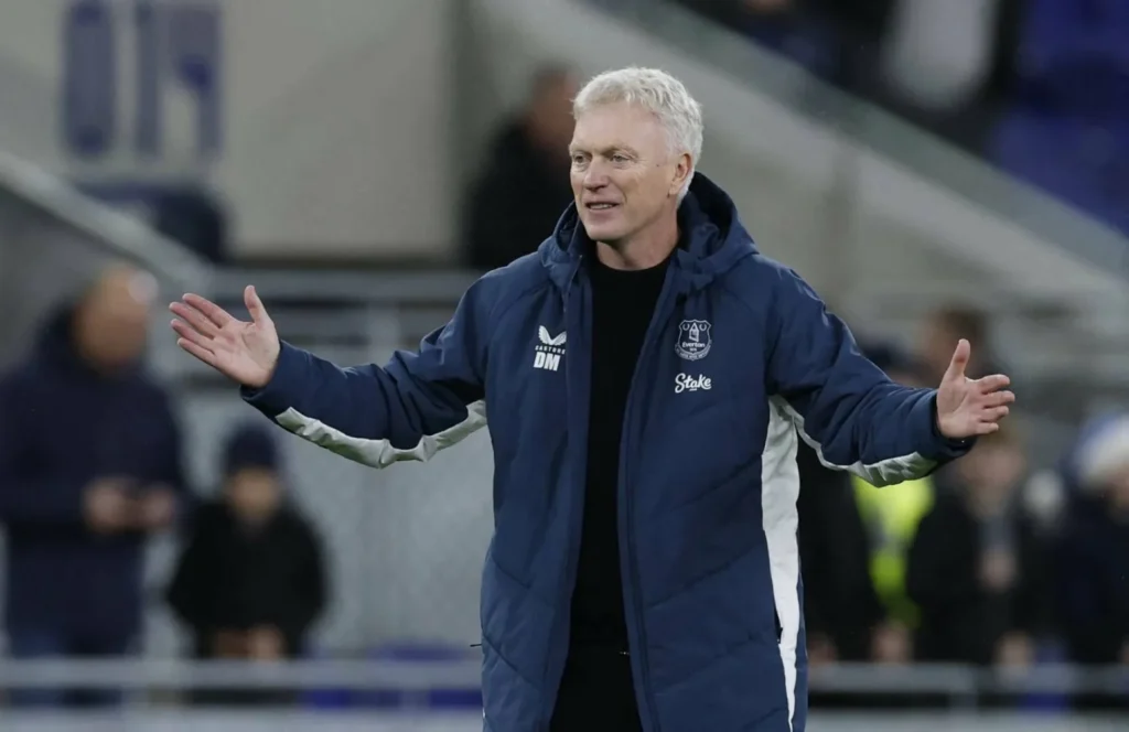 موقف غير متوقع من مدرب إيفرتون تجاه كأس أفريقيا