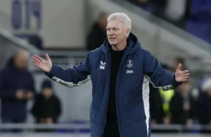 موقف غير متوقع من مدرب إيفرتون تجاه كأس أفريقيا