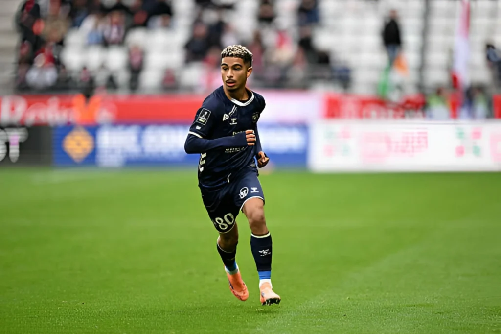 نجم المنتخب المغربي يقلب موازين “ليغ 2”