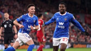 الطالبي يمنح سندرلاند تعادلًا مثيرًا أمام ليفربول