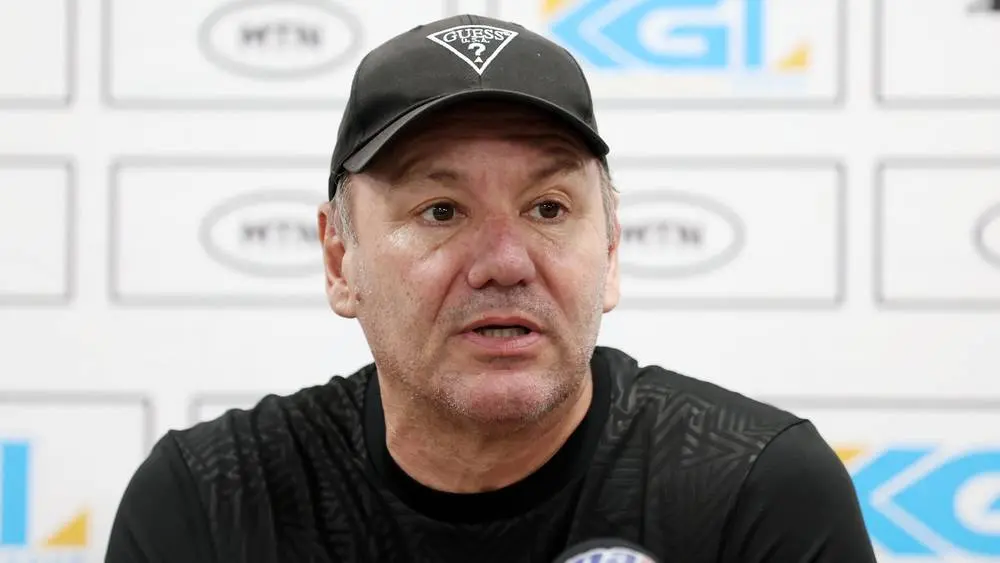 مدرب جزر القمر يتمنى مشاركة حكيمي ورفع الكأس