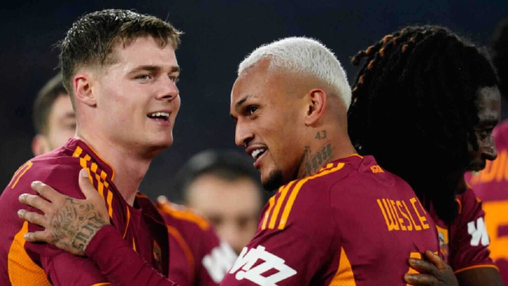 روما يفوز ويقلص الفارق مع ميلان المتصدر في الدوري