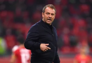 فليك يشيد بعقلية برشلونة بعد الفوز على فياريال