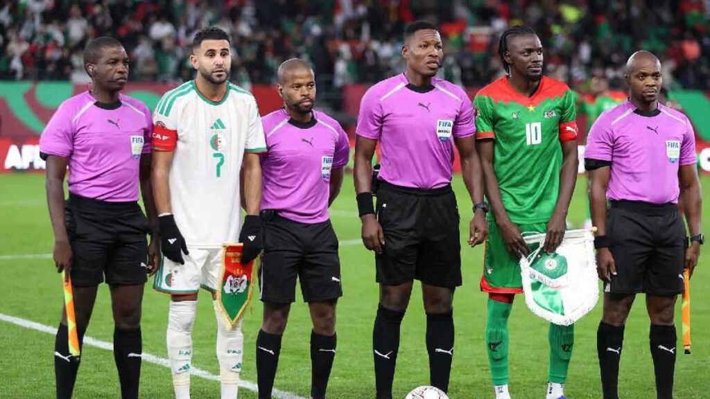 تراوري ينتقد التحكيم بعد خسارة بوركينا فاسو أمام الجزائر