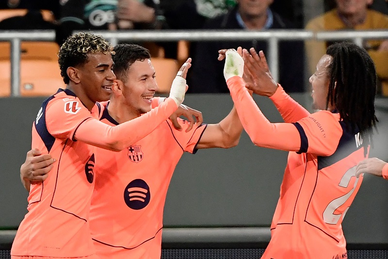 برشلونة يحقق فوزًا مدويًا على ريال بيتيس ويعزز صدارته للدوري الإسباني