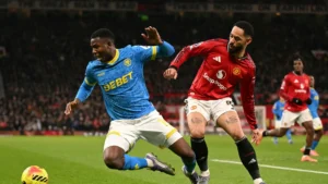 مانشستر يونايتد وولفرهامبتون يتعادلان 1-1 في الدوري الإنجليزي